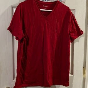 Good fellow & Co XL Lyndale Tee - deep red V neck